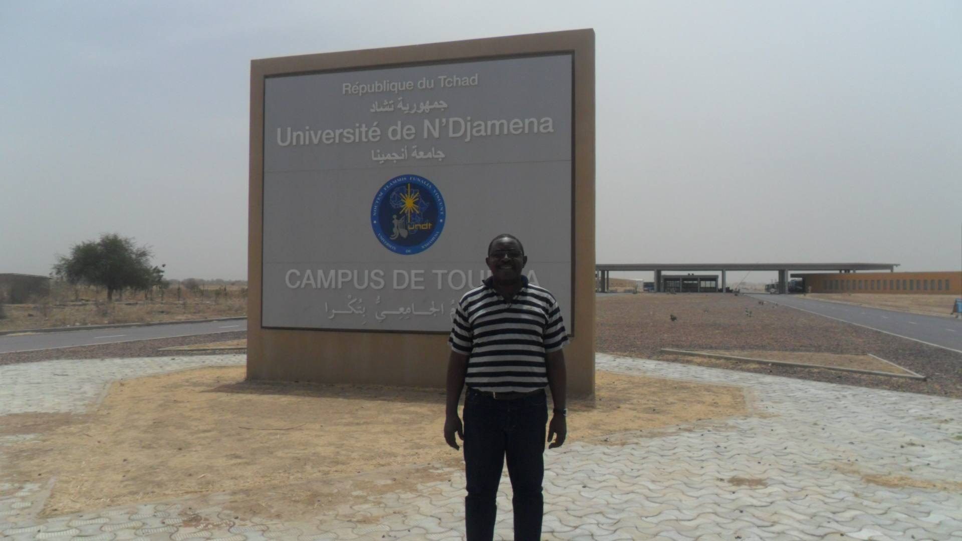 Entrée Nvelle Université de Ndjamena - TCHAD.JPG