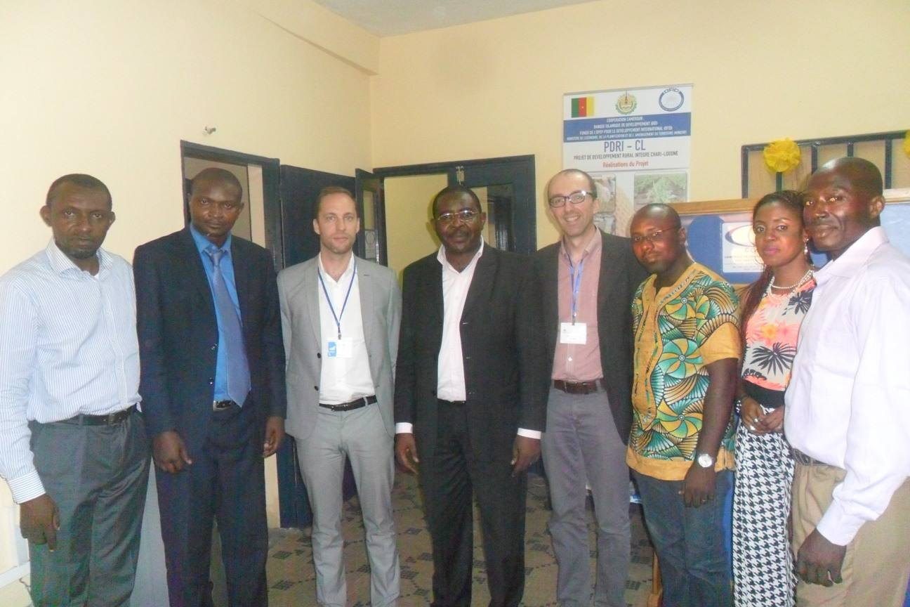 Les ingénieurs de SECO en visite dans les locaux de CONTEC à Douala - CAMEROUN.jpg